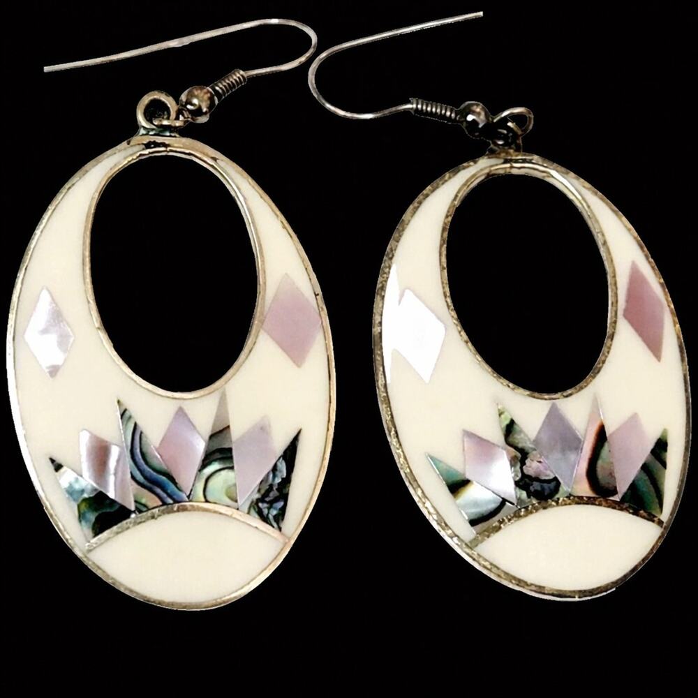 Vintage Southwestern Enamel & MOP Long Pierced Dangle Earrings 2.25" White wp-27